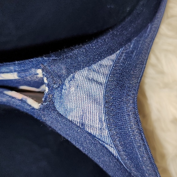 TORRID 42DDD & SECRET TREASURES 44D BRAS - Picture 12 of 12